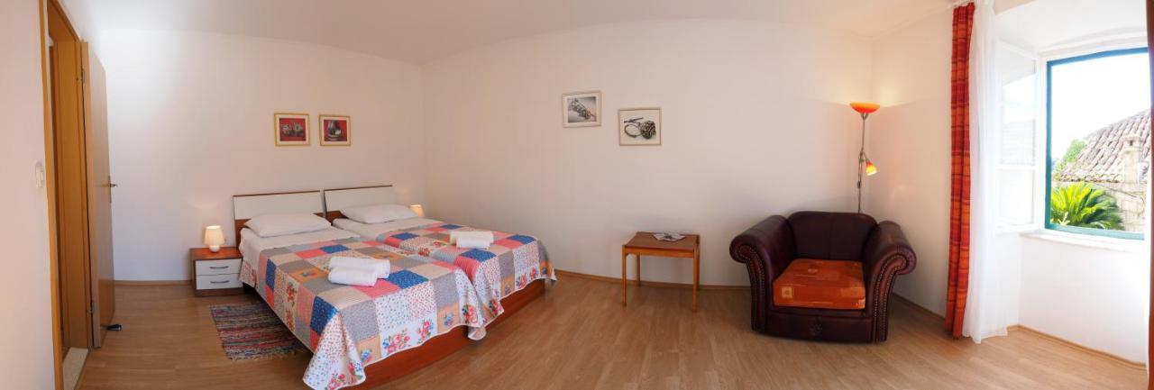 Mengula Apartment *